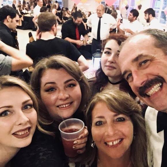 Meet your Posher, Donna - Picture 1 of 3